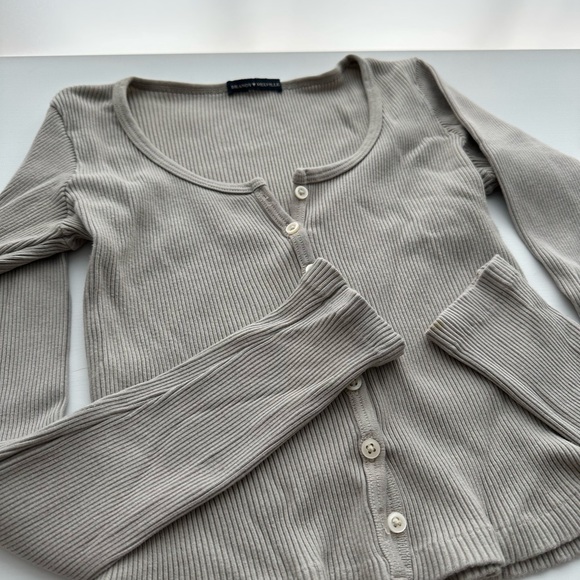 Beige Ribbed Button-Up Cardigan - Picture 2 of 4